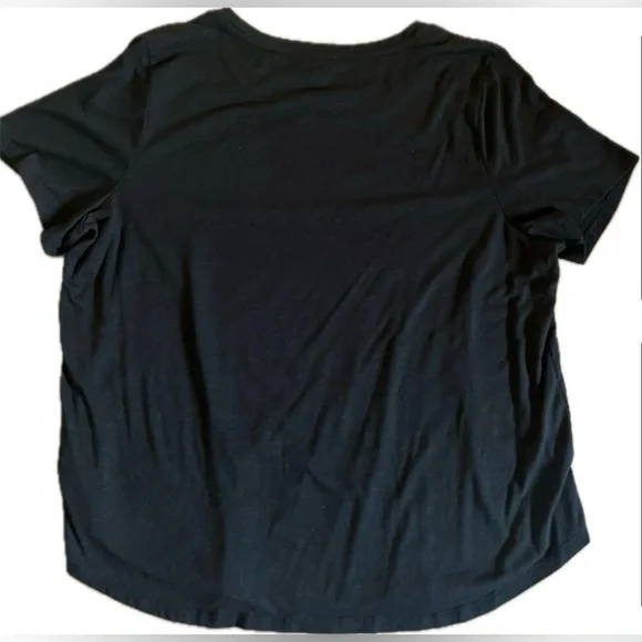 Maurice’s Fur Mama black short sleeve shirt. New without tags: size 1X - Picture 2 of 6